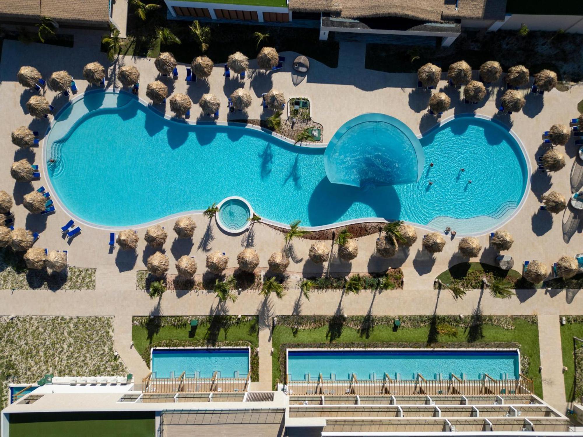 פונטה קאנה Serenade All Suites - Adults Only Resort מראה חיצוני תמונה